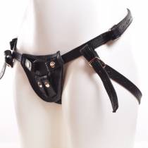 BLACK LEATHER HARNESS FOR DILDOS