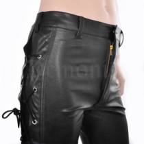 PANTALON SIMILI CUIR + LACETS COTES