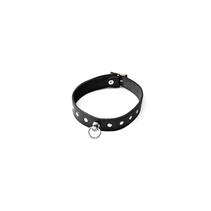 LEATHER NECKLACE + NAILS WOMAN