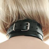 LEDERHALSBAND + RING FRAU