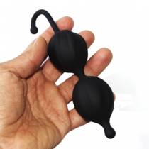 BLACK VELVET GEISHA BALLS