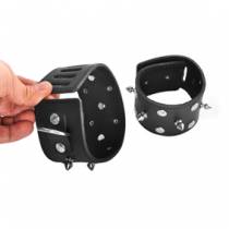 PADLOCKABLE LEATHER HANDCUFFS