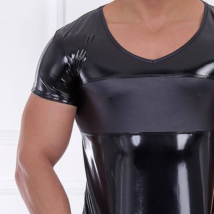 T-SHIRT MAEL VINYLE ET LAQUE