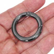 KARABINERHAKEN RING SCHWARZ D: 35MM