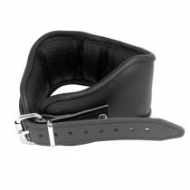 HALSBAND AUS SCHWARZEM LEDER + GROSSER RING