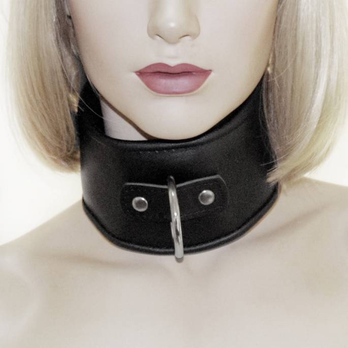 COLLIER MINERVE CUIR NOIR + GROS ANNEAU