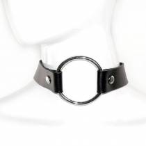 HALSBAND MIT RING AUS SCHWARZEM LEDER MIT VORHÄNGESCHLOSS