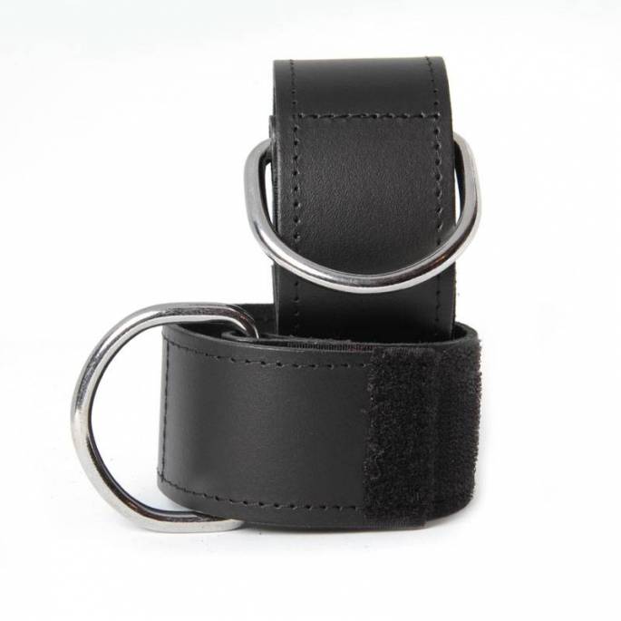 MENOTTES CUIR GROS ANNEAU + SCRATCH