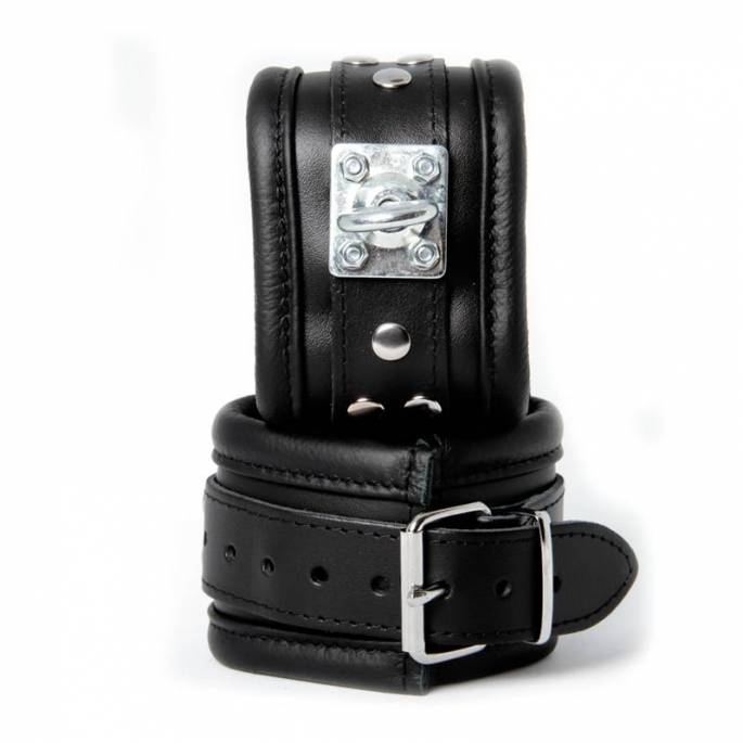 BLACK LEATHER HANDCUFFS + METAL RING 360