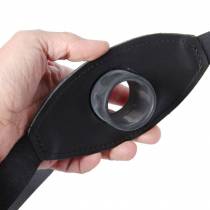 OFFENER BAJONETTVERSCHLUSS AUS LEDER UND LATEX