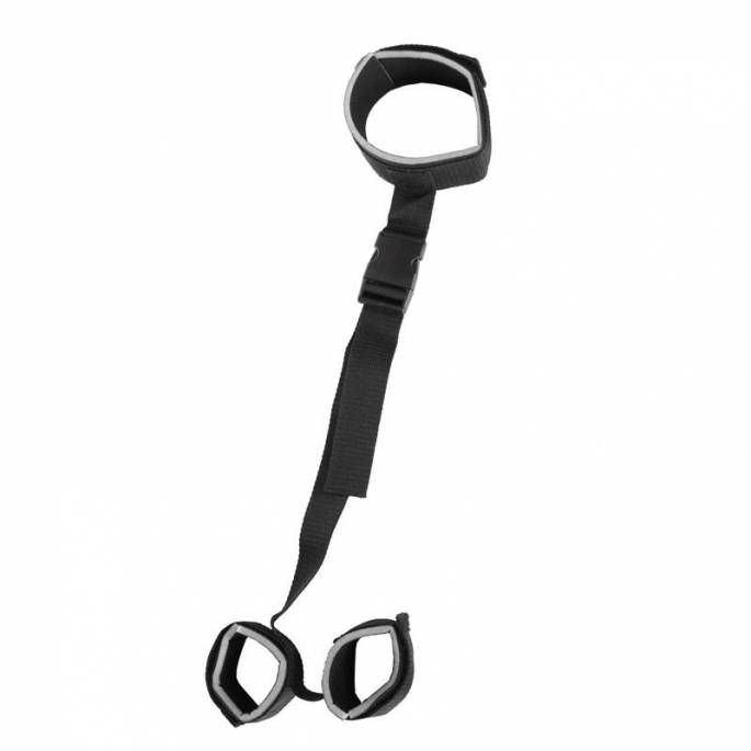 HALS- UND HANDGELENKSBESCHRÄNKUNG MIT CLIPS