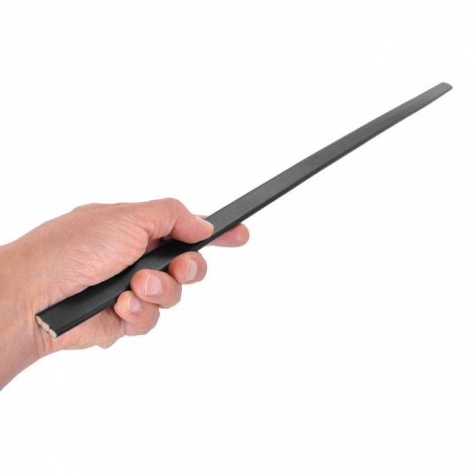 Flacher Rohrstock mit schwarzem Latex