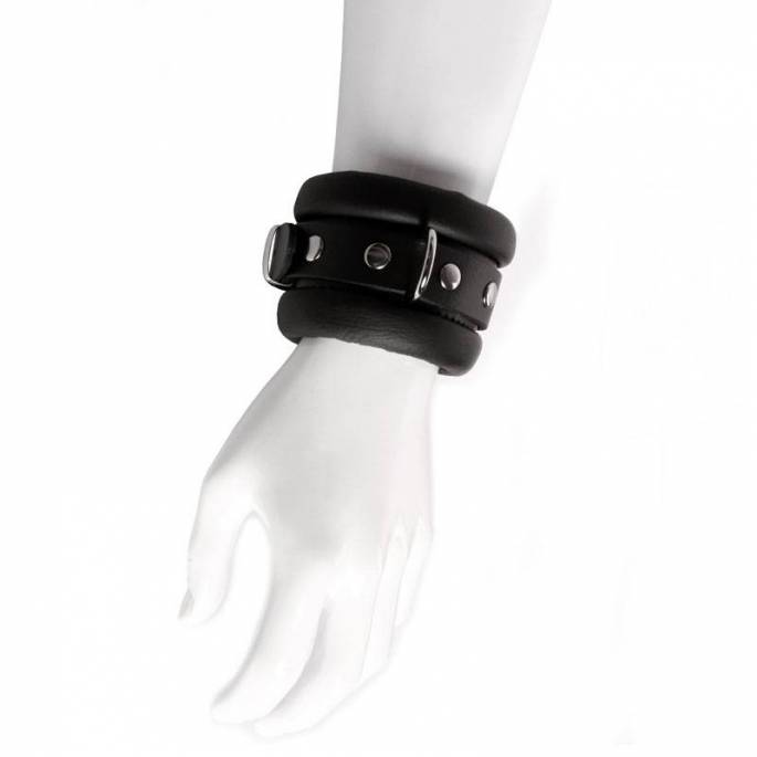 MENOTTES CUIR NOIR LESTEES ( 2 X 250 GR)