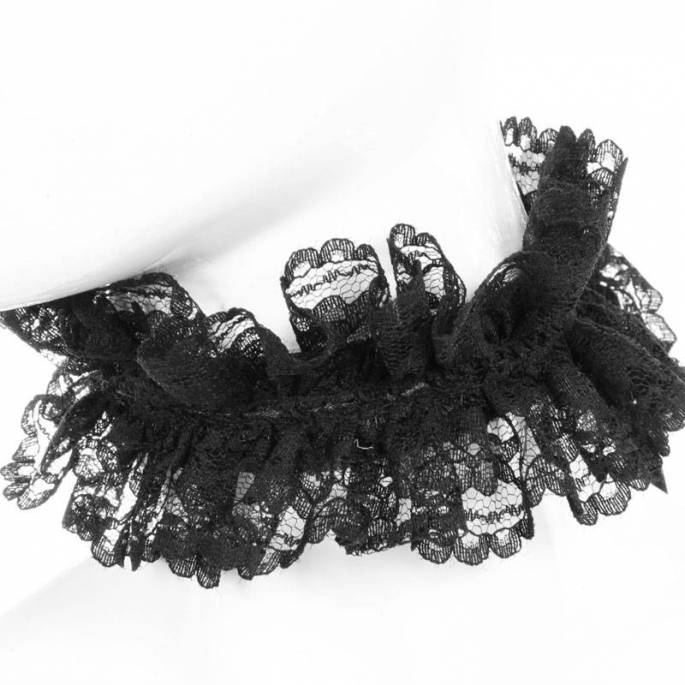 BLACK LACE NECKLACE