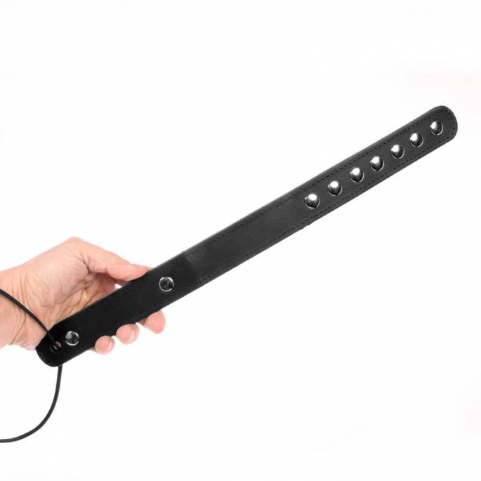 PADDLE CUIR NOIR SOUPLE CLOUTE