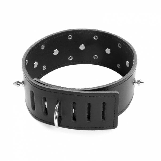 COLLAR DE CUERO CON CANDADO + TACHUELAS