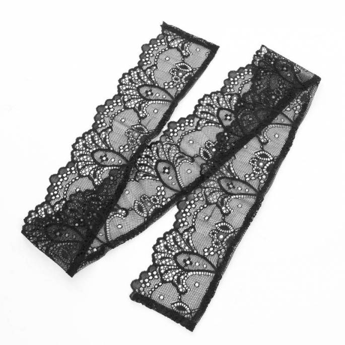 DIADEMA DE ENCAJE NEGRO