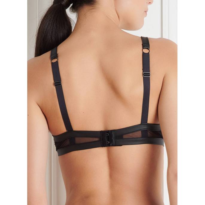 CHAMBRE NOIRE SG SEINS NUS