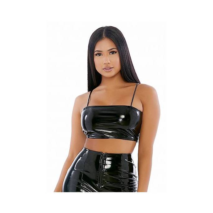 KURZES TOP MIT DÜNNEN HOSENTRÄGERN AUS VINYL