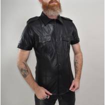 UNIFORMHEMD AUS SCHWARZEM LEDER, GROSSE GRÖSSE