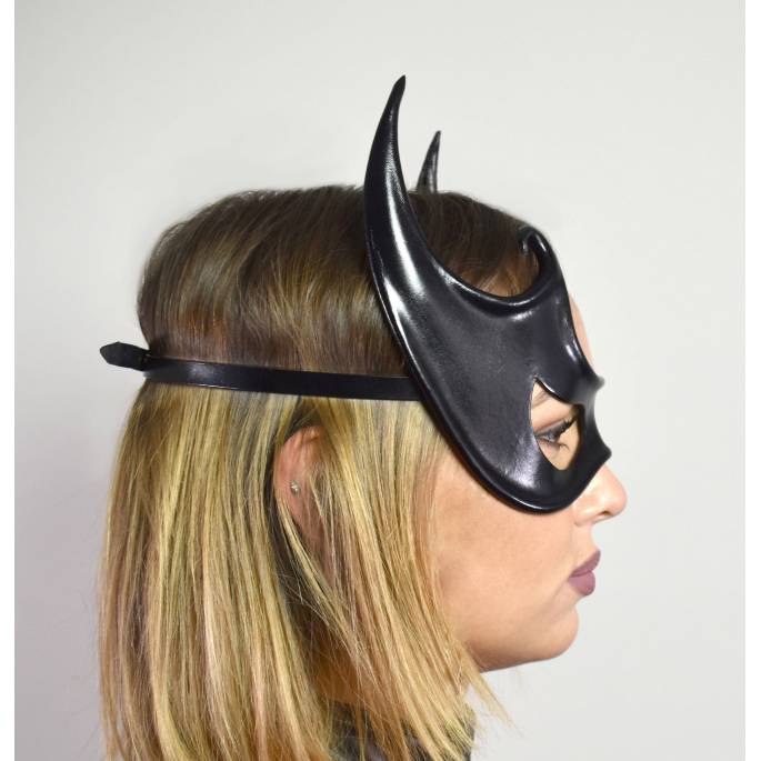 SMALL LEATHER FAIRY MASK