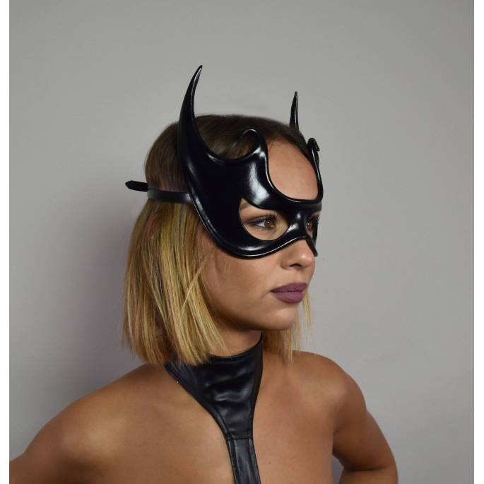 SMALL LEATHER FAIRY MASK