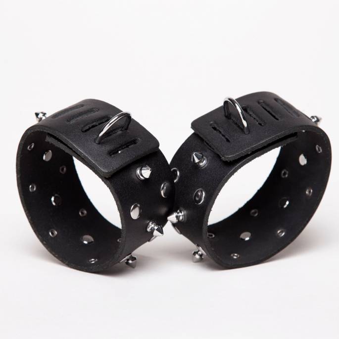 PADLOCKABLE LEATHER ANKLE CUFFS