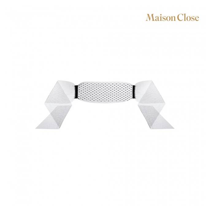 TÜLLMASKE - DIE GEHEIMNISVOLLE