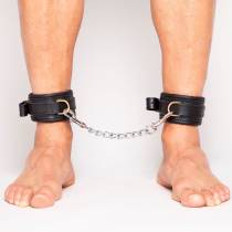 CHEVILLERES CUIR NOIR ANNEAU DORE