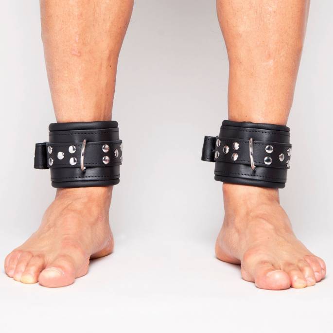 TOBILLERAS DE CUERO NEGRO 8 CM