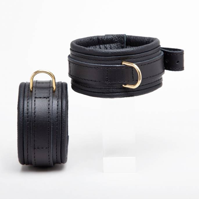 CHEVILLERES CUIR NOIR ANNEAU DORE