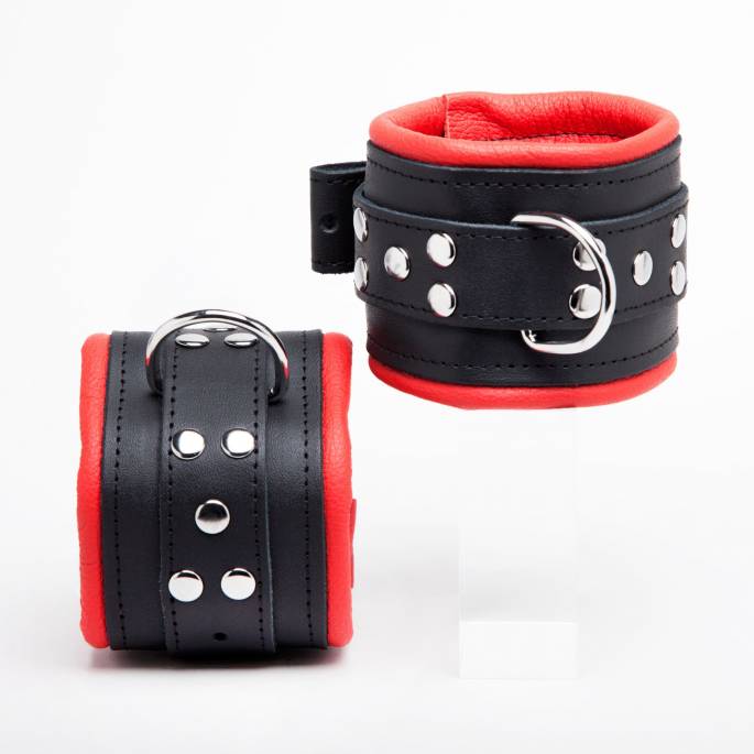 BLACK AND RED LEATHER ANKLE CUFFS