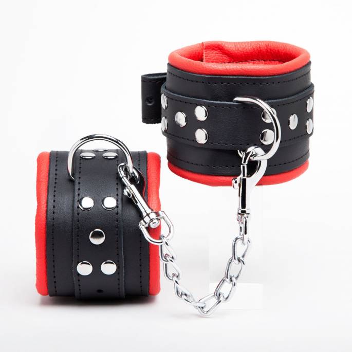 BLACK AND RED LEATHER ANKLE CUFFS