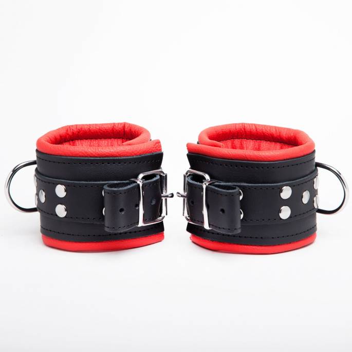 MENOTTES CHEVILLES CUIR NOIR ET ROUGE