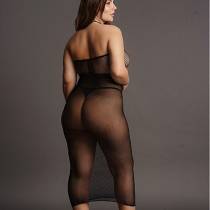 HALBLANGES NETZKLEID MIT HOHEM KRAGEN