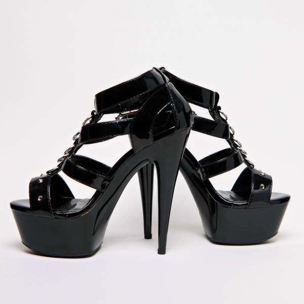 Schwarze Vinylschuhe / Riemen & Ringe