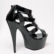 SCHWARZE VINYLSCHUHE RIEMCHEN + RINGE