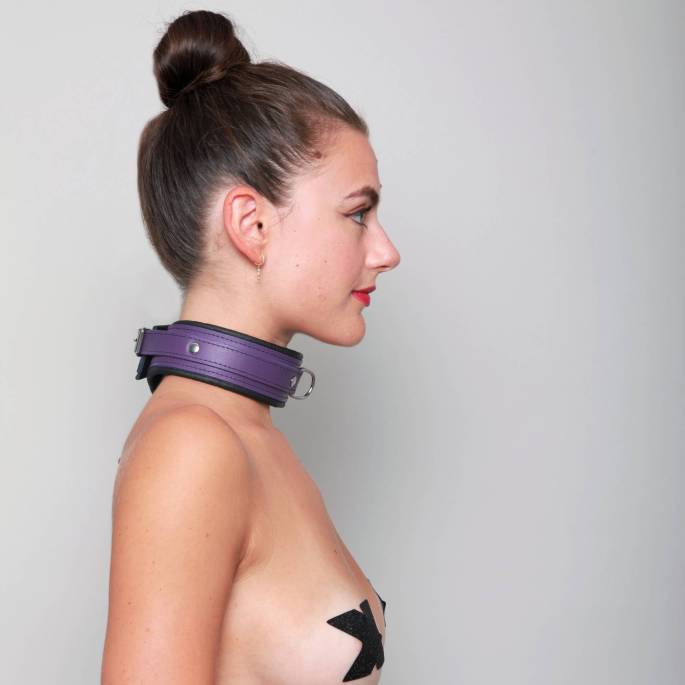 COLLIER CUIR NOIR + LILAS 5CM