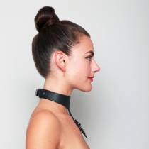 HALSBAND AUS SCHWARZEM LEDER - HISTOIRE D'EAU