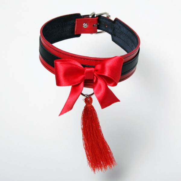 COLLIER PAMPILLE ROUGE