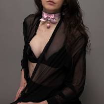 ROSA GLÖCKCHENHALSBAND