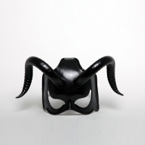 MASKE KLEINE SCHWARZE HÖRNER