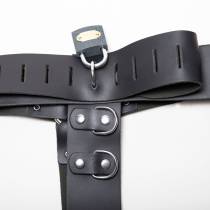 CEINTURE CHASTETE FEMME + MENOTTES