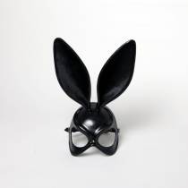 MASKE KANINCHEN LEDER SCHWARZ ODER WEISS GEFORMT