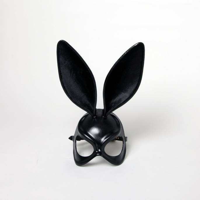 MASKE KANINCHEN LEDER SCHWARZ ODER WEISS GEFORMT