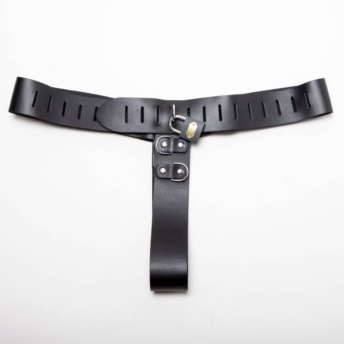 KEUSCHHEITSGÜRTEL FRAU