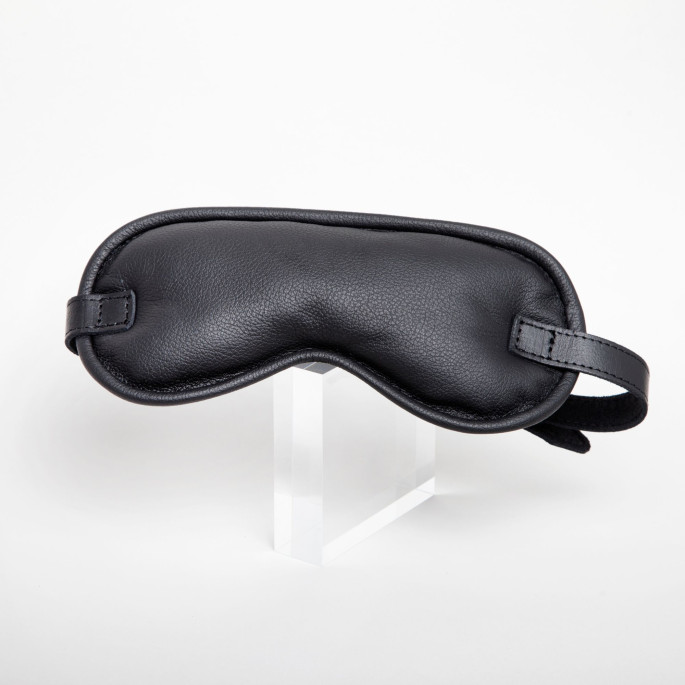 GEPOLSTERTE LEDERMASKE