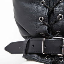 ISOLATIONSHAUBE AUS LEDER