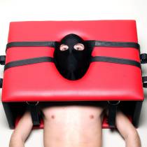 CHAISE FACESITTING ROUGE/NOIR