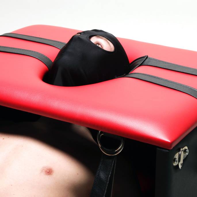 CHAISE FACESITTING ROUGE/NOIR